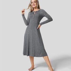 Halara long Sleeve midi dress